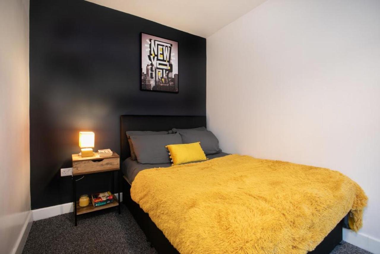 Spacious 2 Bedroom Apartments - 5 Mins From Qmc, Universities And City Centre! Nottingham Exterior foto