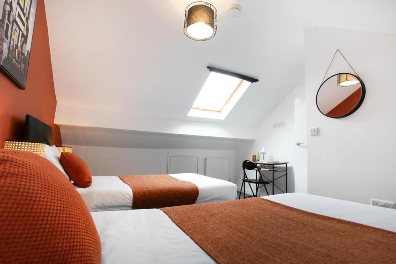 Spacious 2 Bedroom Apartments - 5 Mins From Qmc, Universities And City Centre! Nottingham Exterior foto