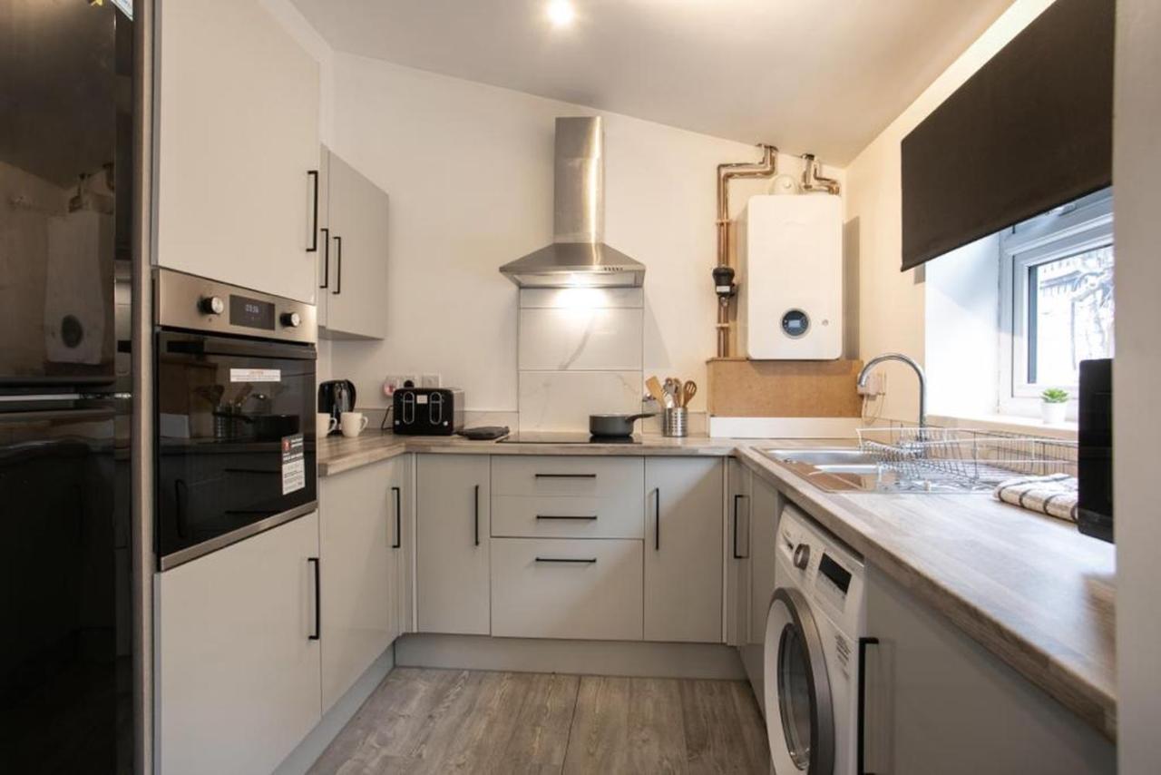 Spacious 2 Bedroom Apartments - 5 Mins From Qmc, Universities And City Centre! Nottingham Exterior foto