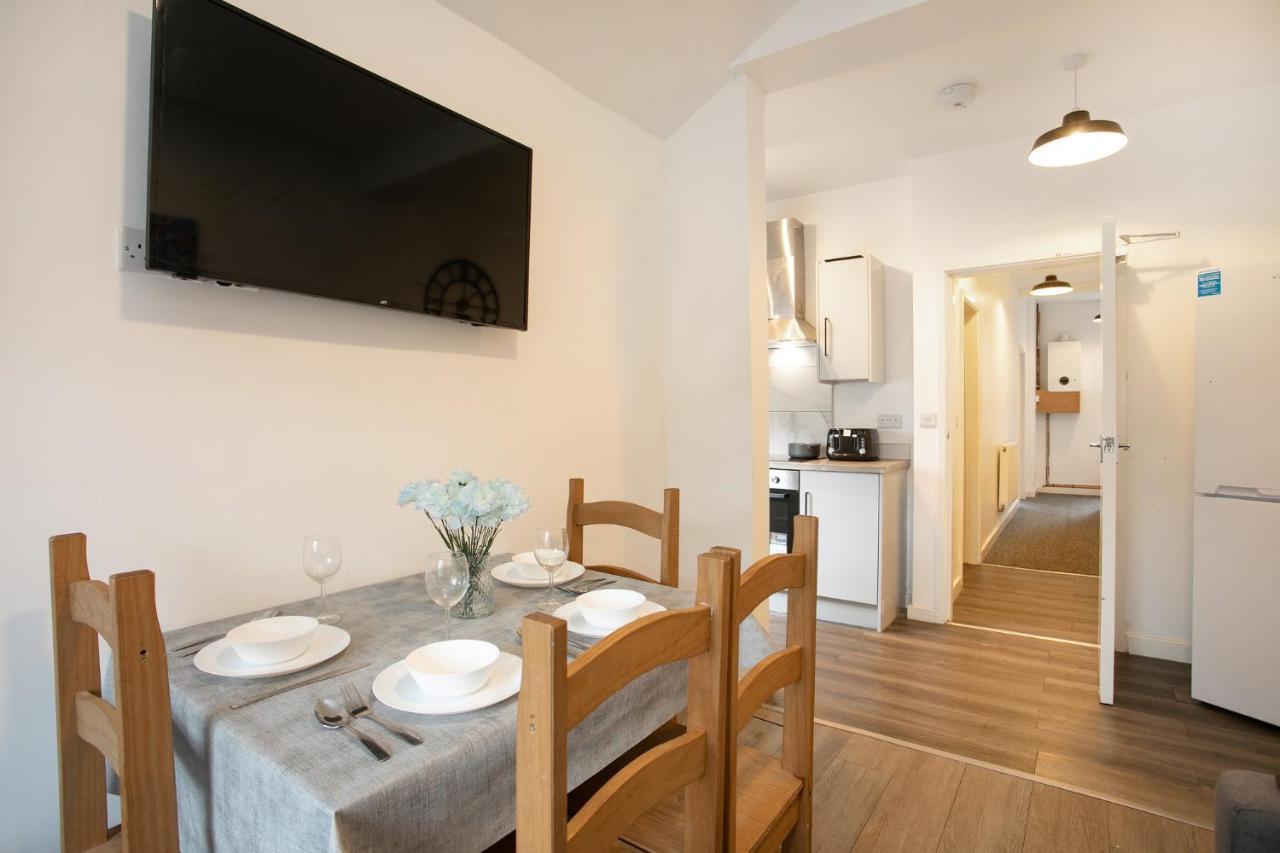 Spacious 2 Bedroom Apartments - 5 Mins From Qmc, Universities And City Centre! Nottingham Exterior foto
